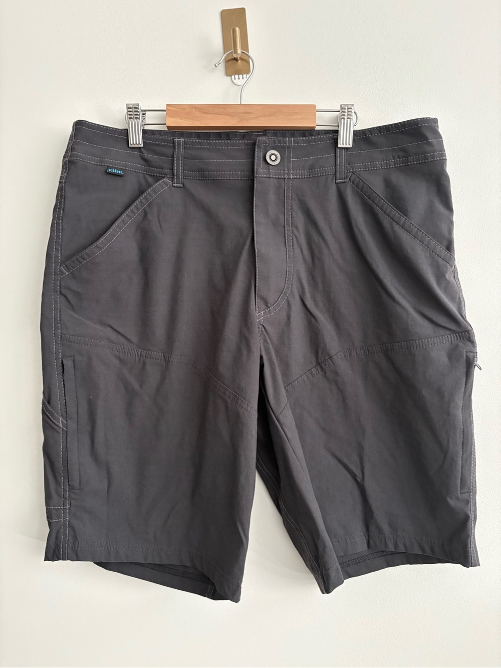 Kuhl Renegade Shorts in Koal Water Resistant Quick Dry Outdoor Casual Size 34
